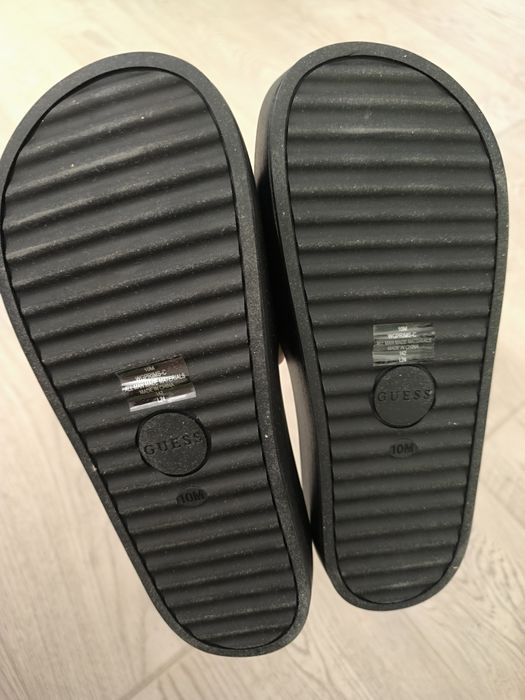 Гумени чехли Guess