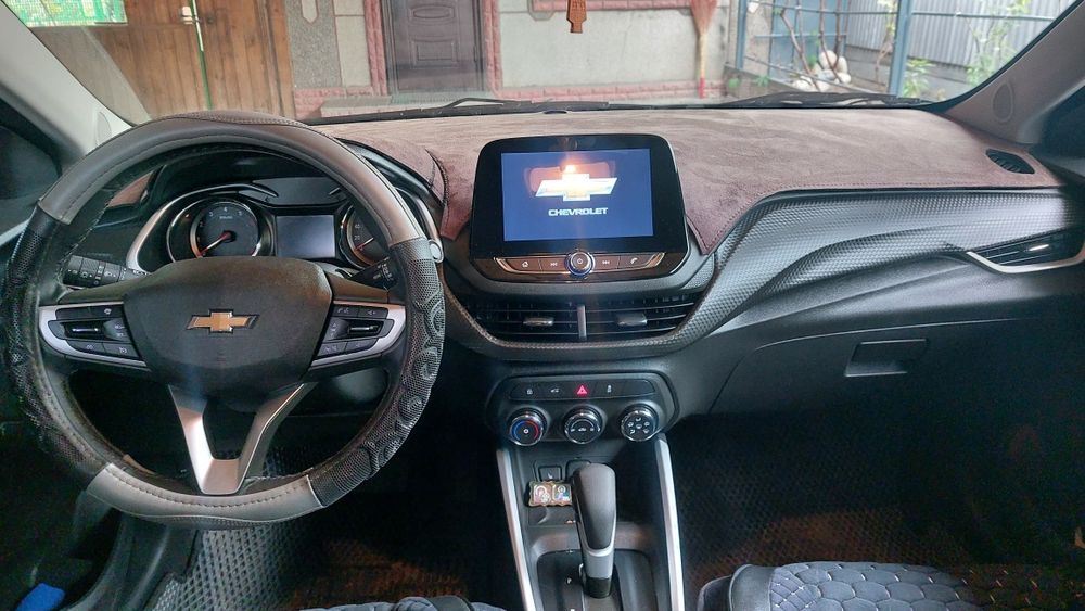 Продаётся Chevrolet Onix LTZ