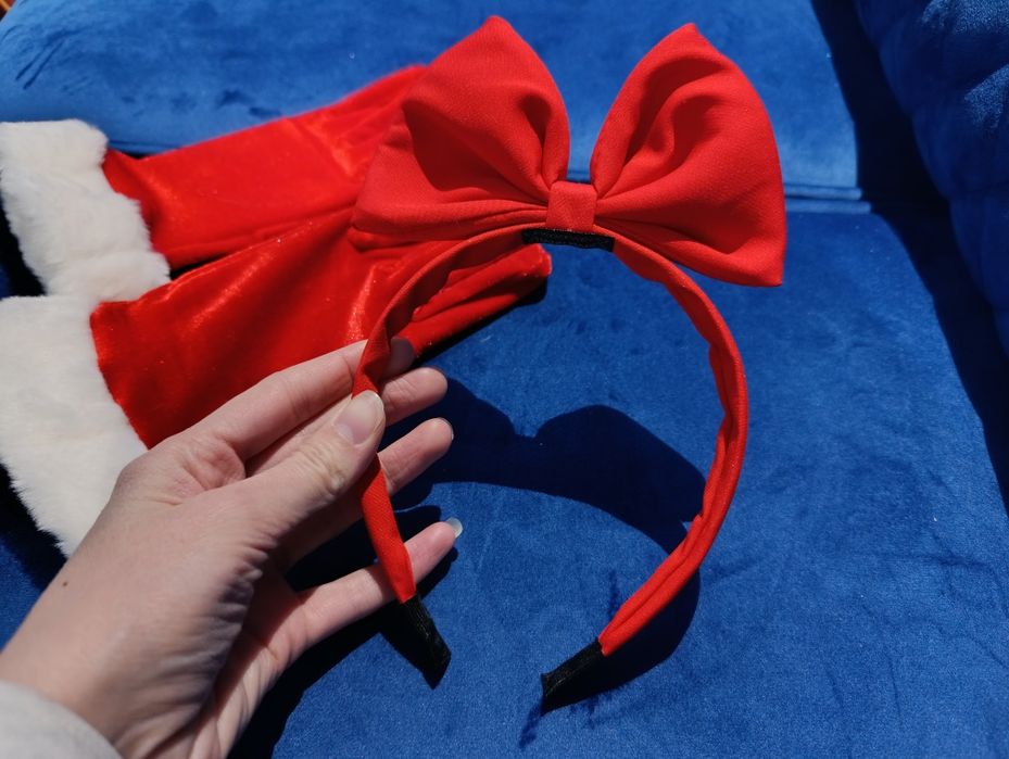 Перчатки Дела мороза ,ободок с красным бантом,сережки-снежинки