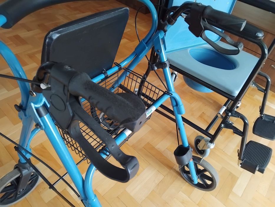 Проходилки за възрастни