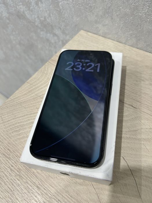 Продам айфон 15 про 256гб