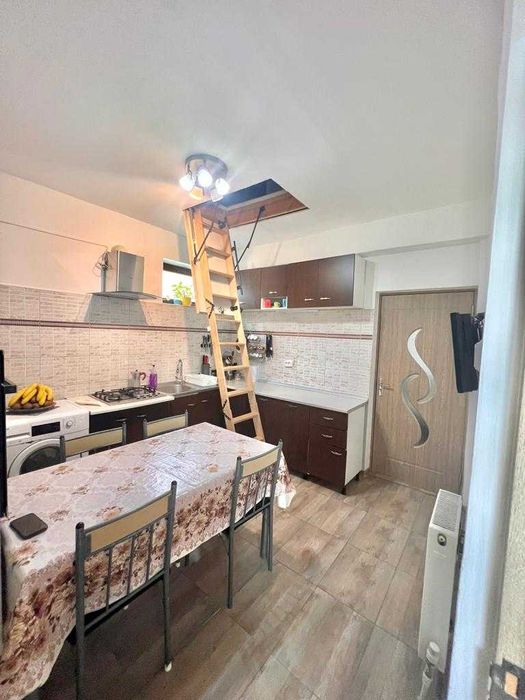 Casa 4 camere Bratianu,fara conision