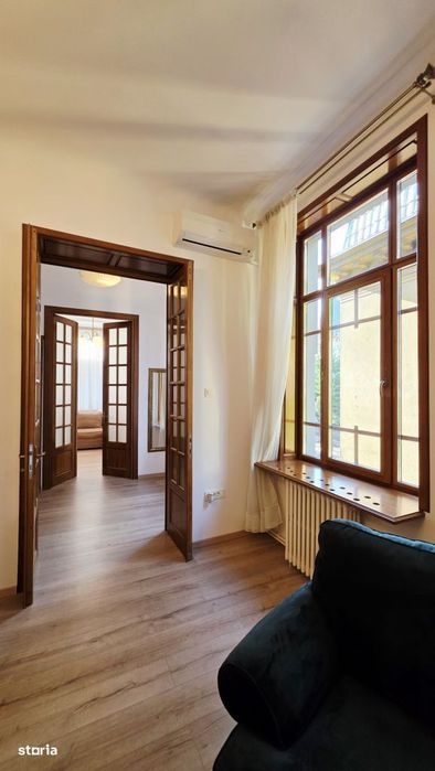 Universitate apartament in vila ideal locuit sau firma — fotografia 1