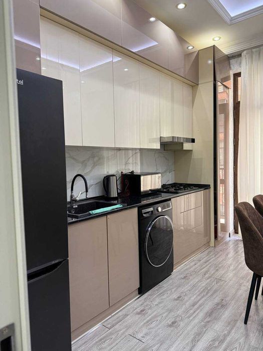 2-комнатная квартира 60 м² с ремонтом в ЖК «Век», Паркентский