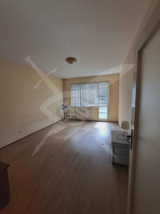 Дава се под наем Двустаен апартамент в Варна, Младост 2 - 65 кв.м за 275 € - Снимка #3