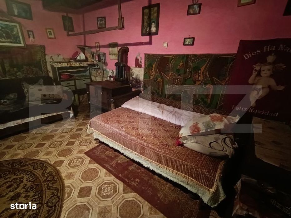 Casa cu 2 camere cu Anexe