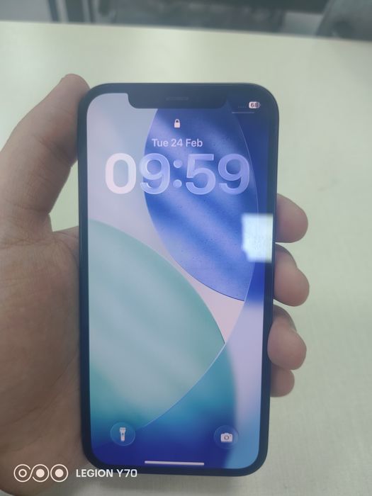 Iphone 12 ideal holatda