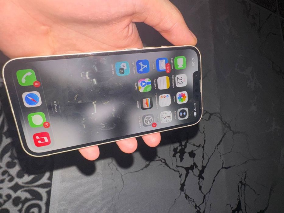 IPhone 13 все работает коробка есть
