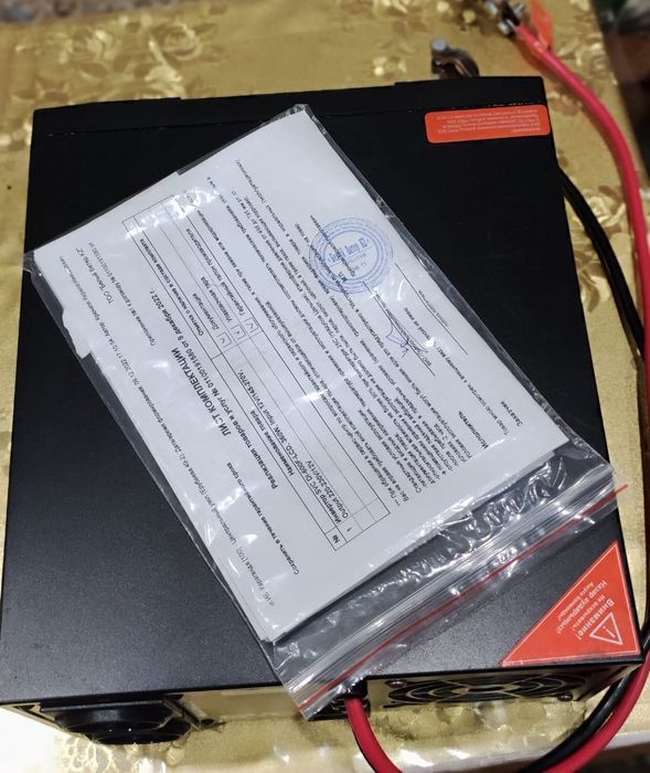 Продам Инвертор SVC DI-600-F-LCD