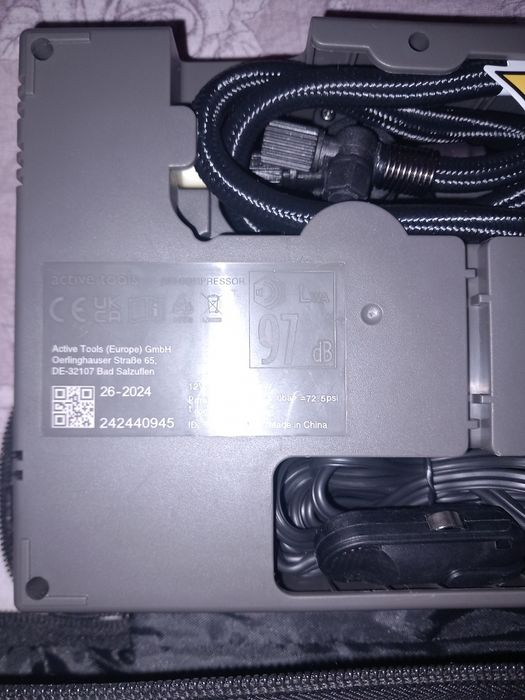 -Compresor auto+chit pană-