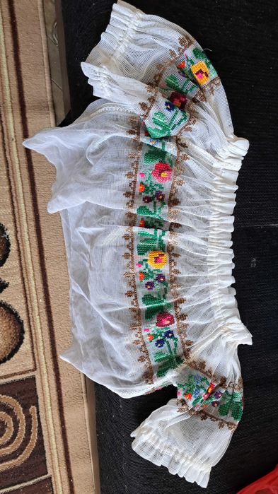 Ie traditonala,cusuta manual