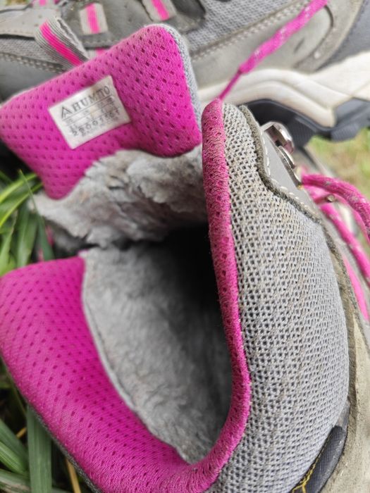 Humtto, боты, оригинал