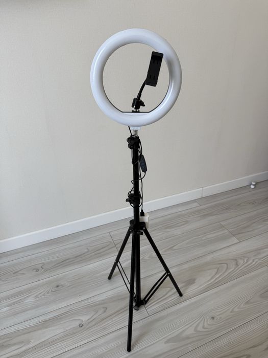 Штатив срочно, за дешево