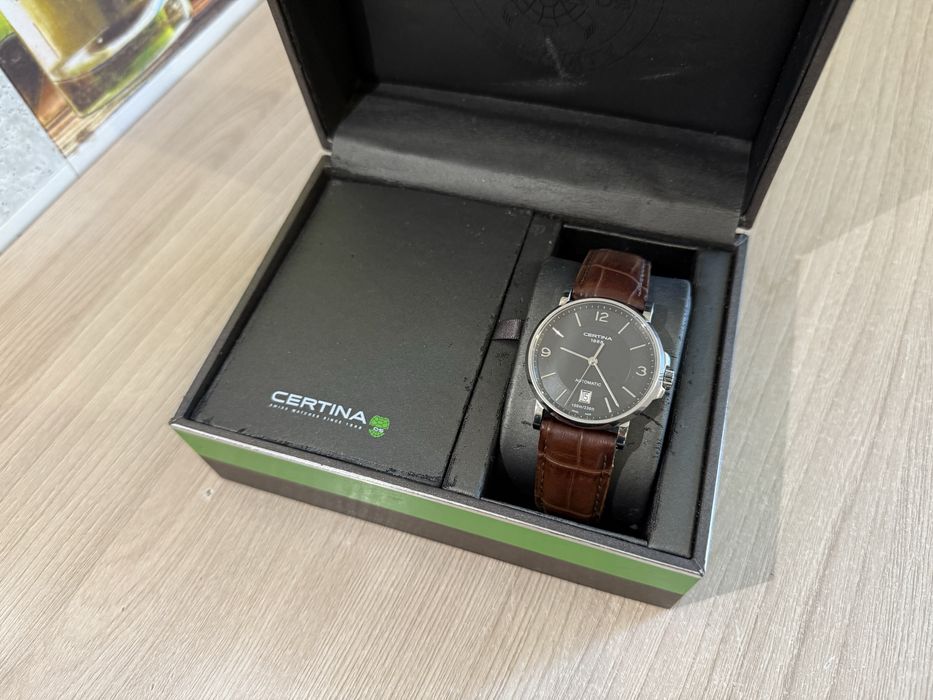 Швейцарские часы Certina Original механика продам срочно.Торг будет.