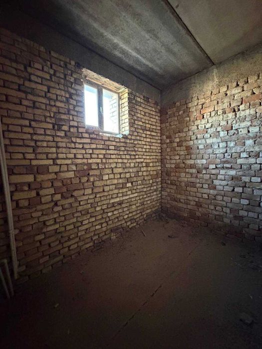 Новостройка , 6/6/7, 273м2 коробка кафе Bon, метро Ойбек !!