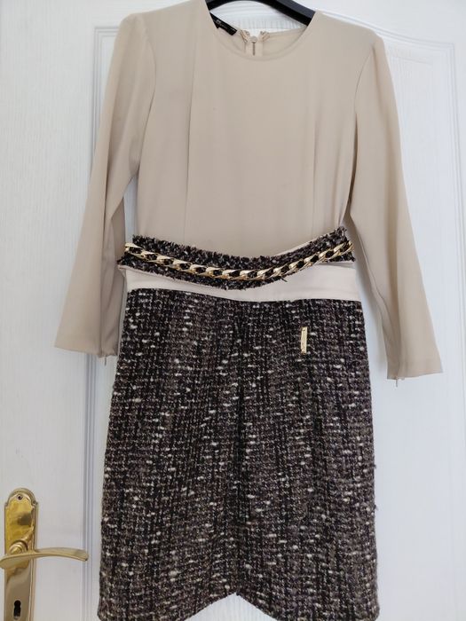Elisabetta Franchi costum elegant,superb