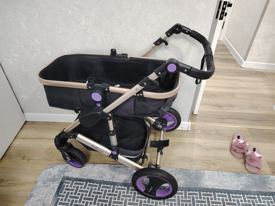 Детский коляска отдам даром