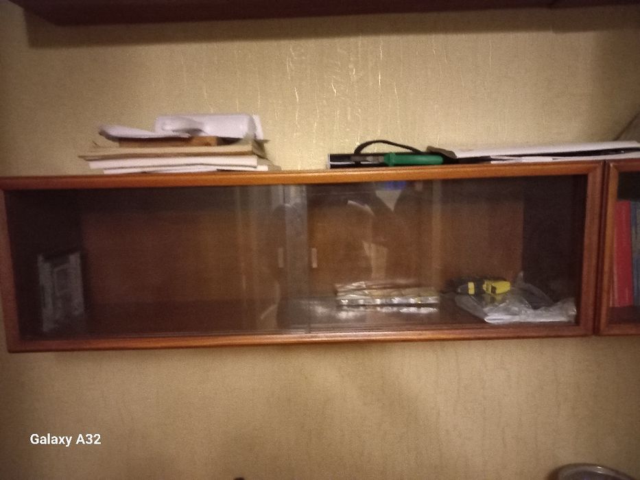 Продам полки для книг