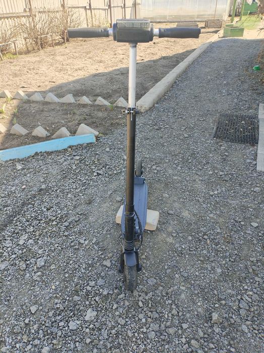 Продам электросамокат