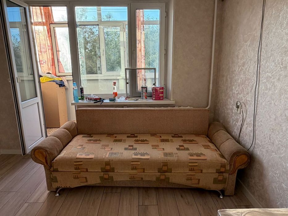 Продам диван , самовывоз