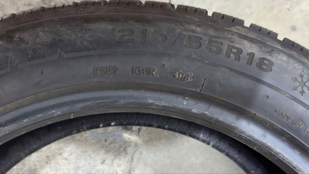 Зимни гуми 215/55/18 Dunlop