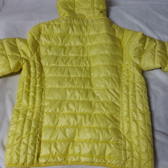 Продам женскую курточку