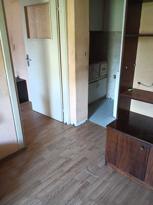 Дава се под наем Етаж от къща в Варна, Трошево - 25 кв.м за 178.5 € - Снимка #3