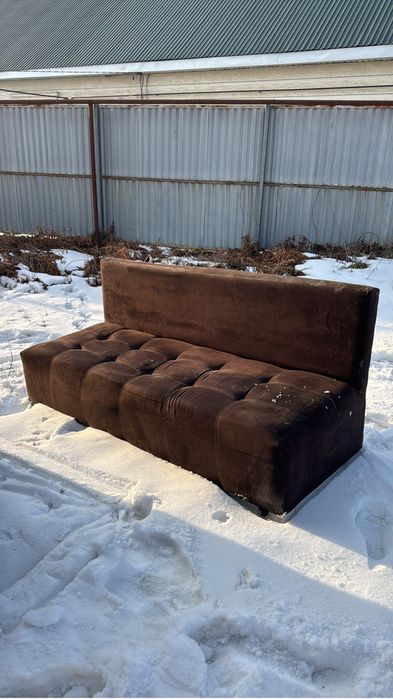 Продам диваны для бизнеса и столы под ним