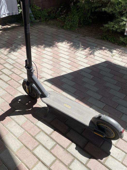 Продам Ninebot max g30