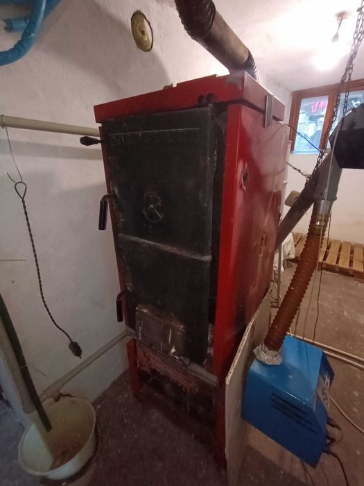 Продавам котел Виадрус