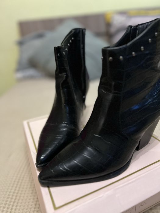 Дамски кожени боти