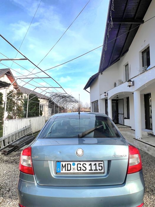 Vand Skoda Octavia 2, an 2010, motor 1.6 diesel