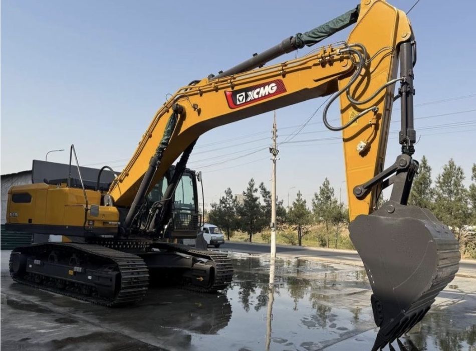 Ekskavator XE370G XCMG nalichida