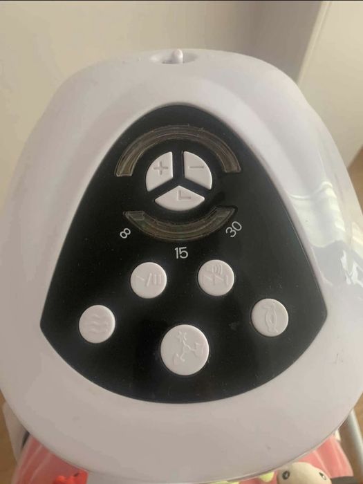 Leagan electric pentru bebelusi
