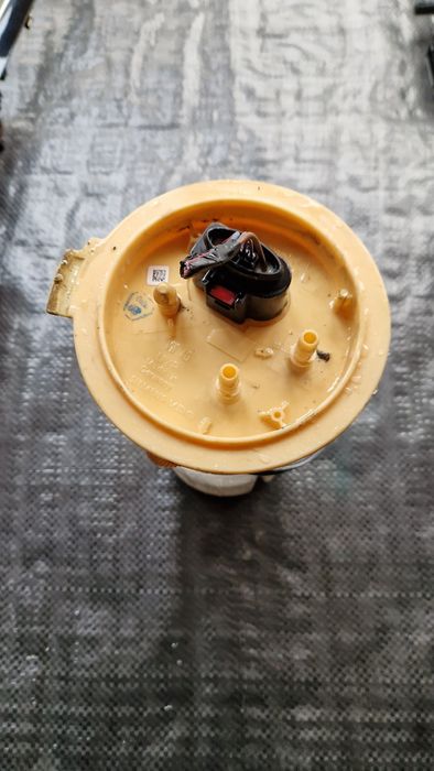 Pompa combustibil cod 3c09190500 2.0tdi Vw Passat B6, CC