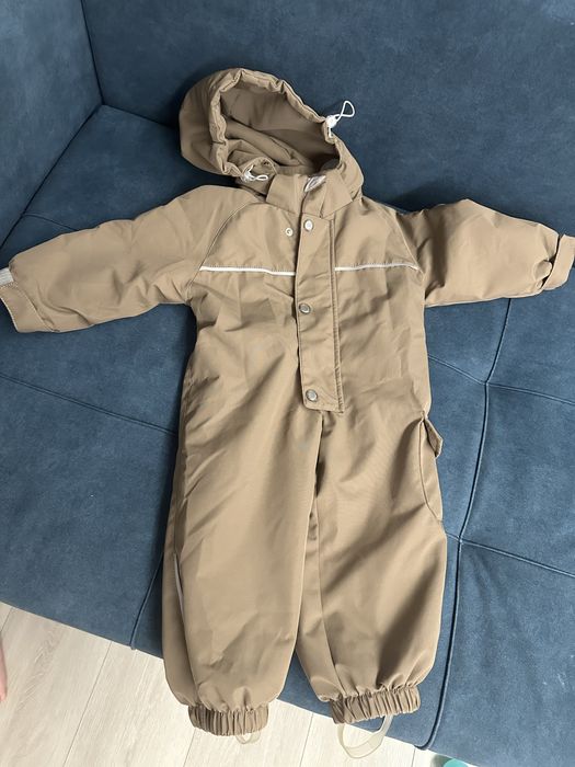 Продам детский комбинезон на осень