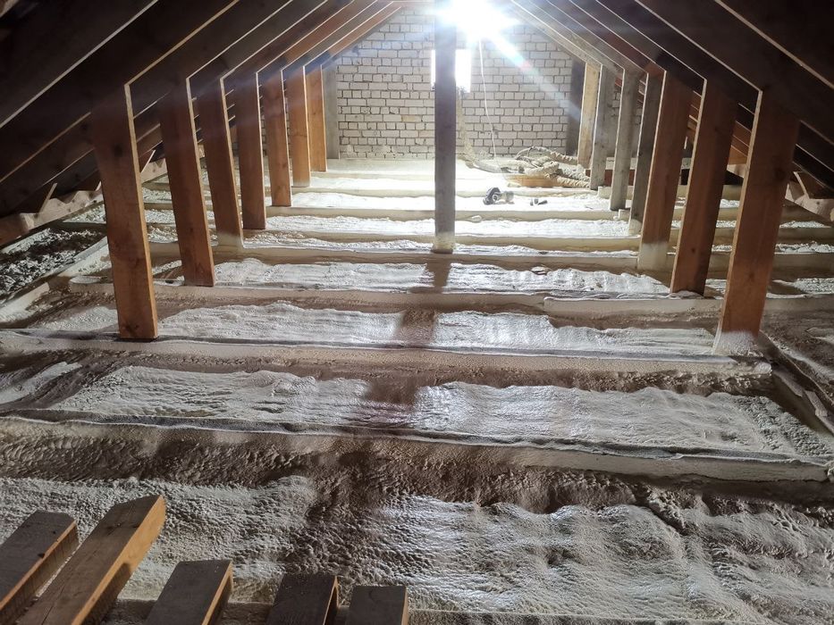 Утеплением сданий домов пенополиуретаном базальтом