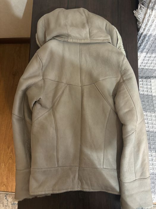 Продам детскую дубленку