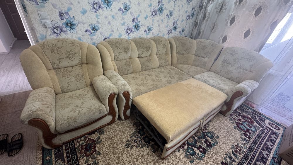 Саяжайға бұрышты диван