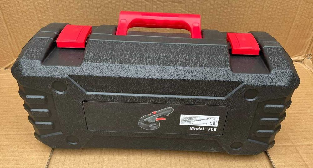 Masina cu vibratii pentru montajul gresiei cu acumulator LI-ION