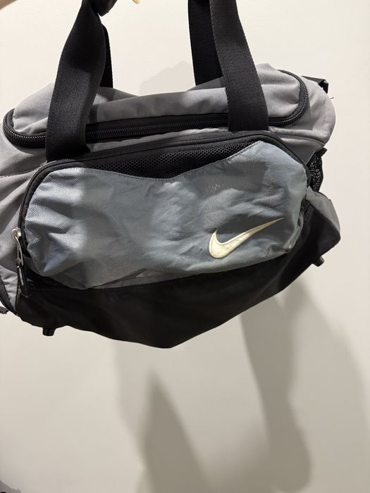 Продам сумку  nike