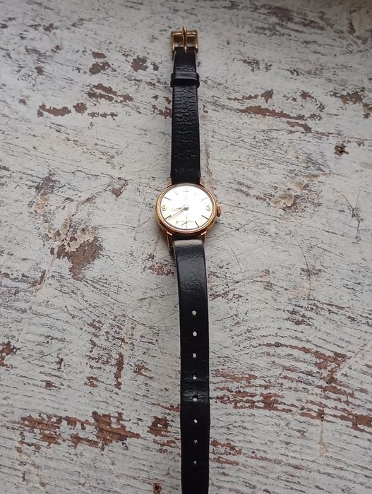 ceas mecanic  aur 14k certina