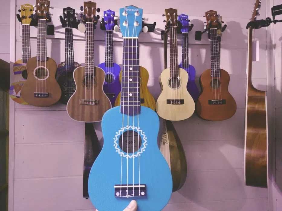 Укулеле новое для подарка