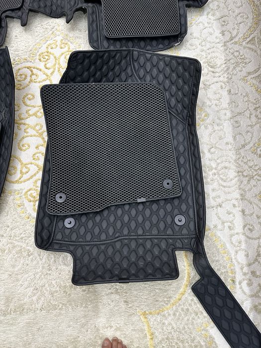 Продам коврики на jac s7