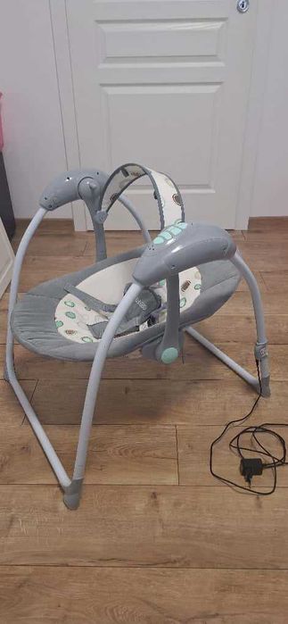 Leagan electric RicoKids cu melodii + Perna contra plagiocefaliei