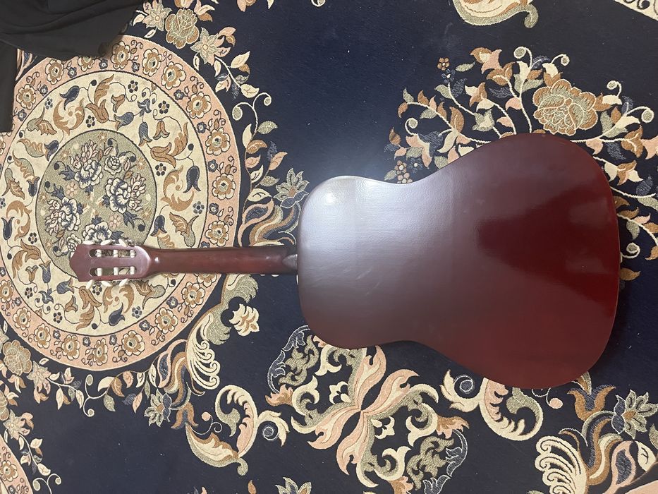 Гитара акустика ,Levinson