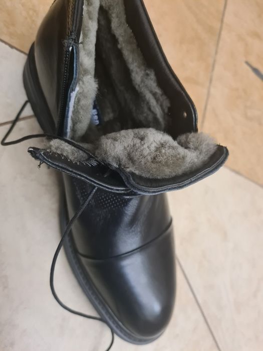 Ботинки кожаные нат.мех 39р