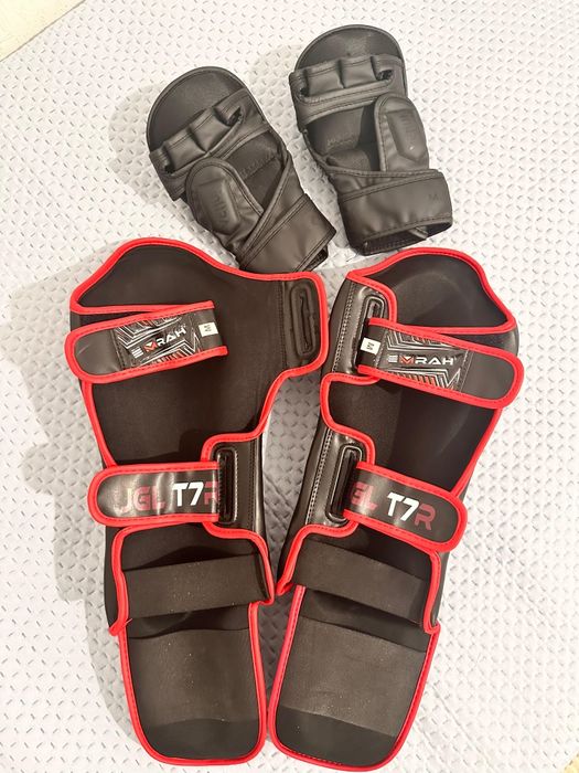 Продаёться футы и перчатки для Мма