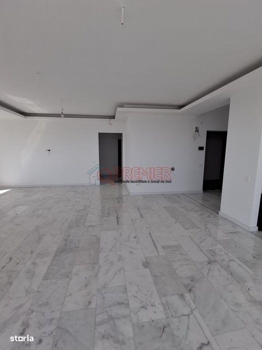 Apartament cu 3 Camere - Terasa Proprie 97 MP - Sector 4