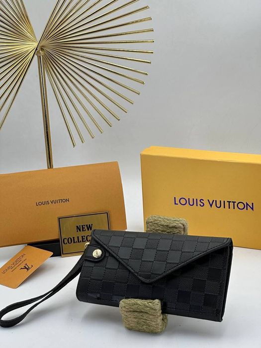 Стилно дамско портмоне